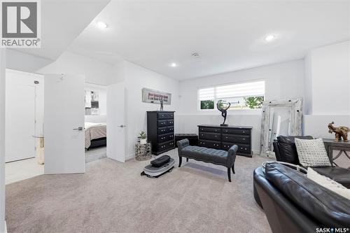 727 1St Avenue N, Warman, SK - Indoor