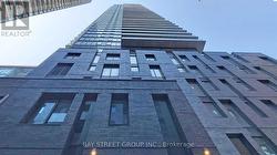 1601 - 125 BLUE JAYS WAY  Toronto, ON M5V 0N5