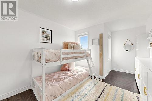 33 Kettle Valley Trail, King, ON - Indoor Photo Showing Bedroom