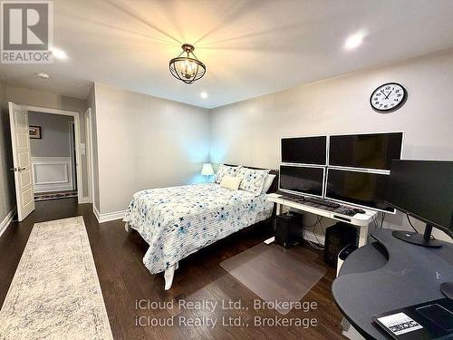 56 Esther Crescent, Thorold, ON - Indoor Photo Showing Bedroom
