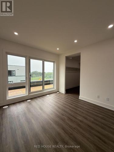 177 Everett Common, St. Catharines, ON - Indoor Photo Showing Other Room