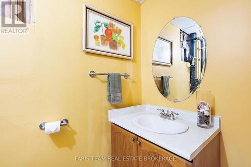 93 Silver Birch Crescent, Tay, ON - Indoor Photo Showing Bathroom