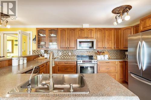 93 Silver Birch Crescent, Tay, ON - Indoor Photo Showing Kitchen With Double Sink