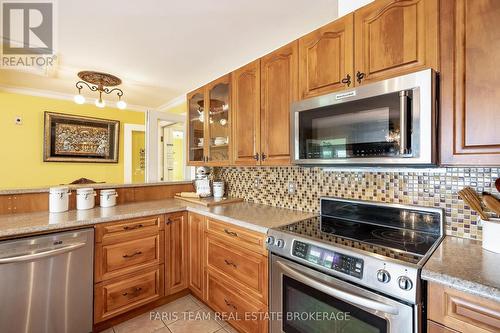 93 Silver Birch Crescent, Tay, ON - Indoor Photo Showing Kitchen