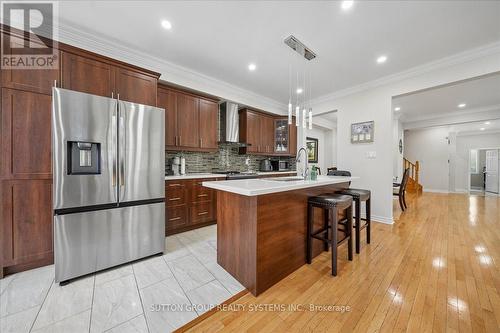 3348 Sunlight Street, Mississauga, ON - Indoor Photo Showing Kitchen