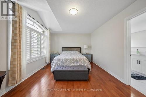 3348 Sunlight Street, Mississauga, ON - Indoor Photo Showing Bedroom
