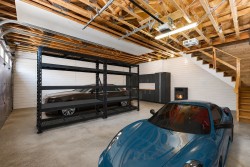 Garage - 