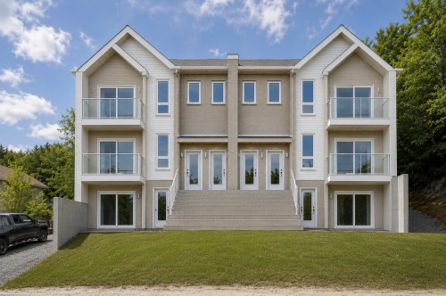 Front of Structure - 802 Rue Valiquette, Sainte-Adèle, QC - Outdoor With Facade