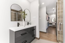 Master Bathroom - 