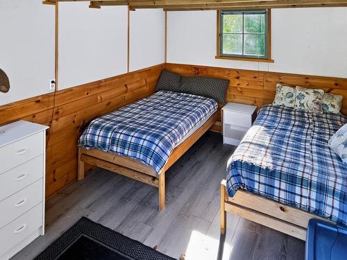 123 Canfield Road, Kenora, ON - Indoor Photo Showing Bedroom