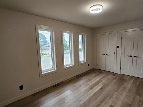 72 Brent Street, Thunder Bay, ON - Indoor Photo Showing Other Room