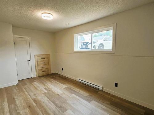 72 Brent Street, Thunder Bay, ON - Indoor Photo Showing Other Room