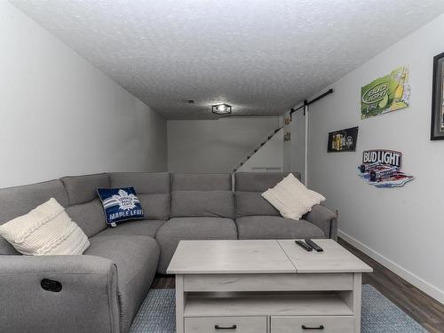 386 Lambton Place, Thunder Bay, ON - Indoor Photo Showing Other Room
