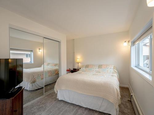 74 Melvin Avenue, Thunder Bay, ON 