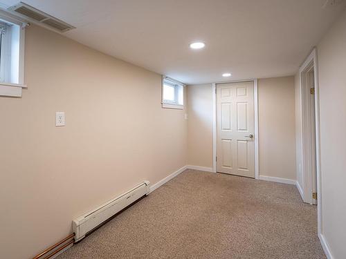 74 Melvin Avenue, Thunder Bay, ON 