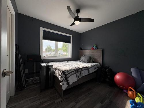 832 Williams Avenue, Fort Frances, ON - Indoor Photo Showing Bedroom