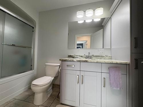 832 Williams Avenue, Fort Frances, ON - Indoor Photo Showing Bathroom