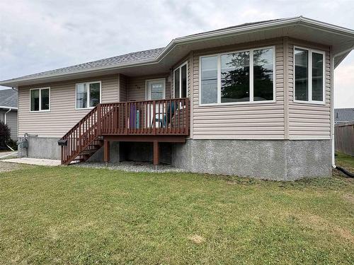832 Williams Avenue, Fort Frances, ON - Outdoor With Deck Patio Veranda