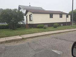 377 Empire Street Thunder Bay, ON P7E 4S2
