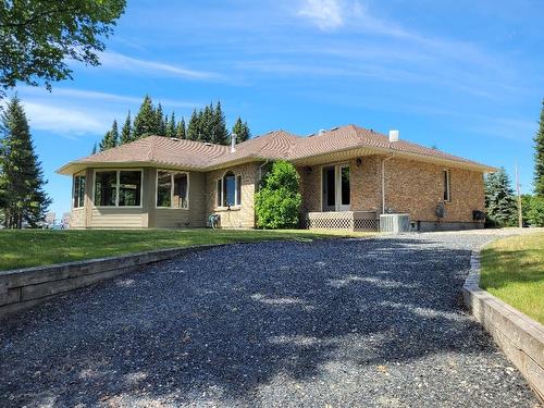 134 Davis Point Road, Dryden, ON 