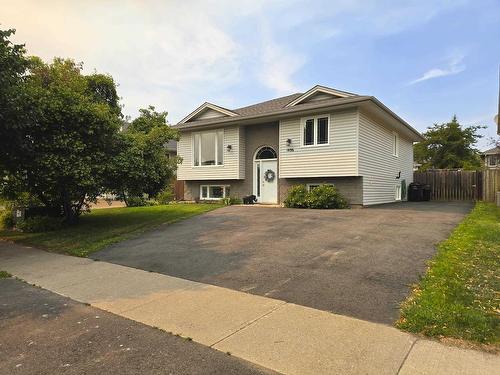 1486 Hutton Park Drive  Thunder Bay, ON P7G 1E5