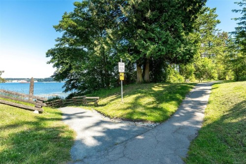 #15-2600 Ferguson Rd, Central Saanich, BC 