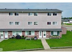#29 13580 38 ST NW  Edmonton, AB T5A 2W7