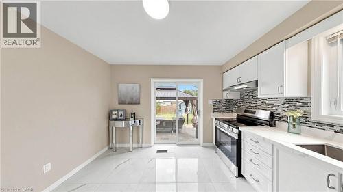 312 Rittenhouse Road, Kitchener, ON - Indoor Photo Showing Kitchen