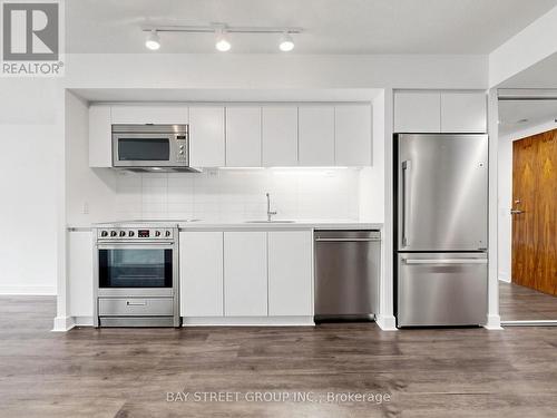 316 - 85 Queens Wharf Road, Toronto, ON - Indoor Photo Showing Kitchen With Stainless Steel Kitchen With Upgraded Kitchen