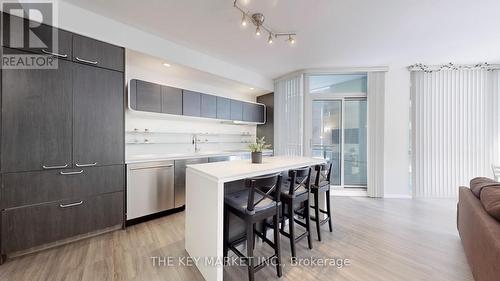 511 - 45 Charles Street E, Toronto, ON - Indoor