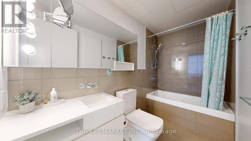 511 - 45 Charles Street E, Toronto, ON - Indoor Photo Showing Bathroom
