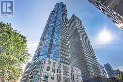 511 - 45 Charles Street E, Toronto, ON - Outdoor With Facade