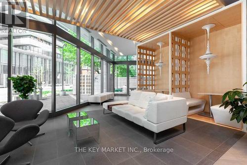 511 - 45 Charles Street E, Toronto, ON - Indoor