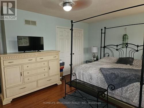 11 Perdue Court, Markham, ON - Indoor Photo Showing Bedroom
