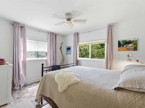 46 Campbell Avenue, Windsor, NS - Indoor Photo Showing Bedroom