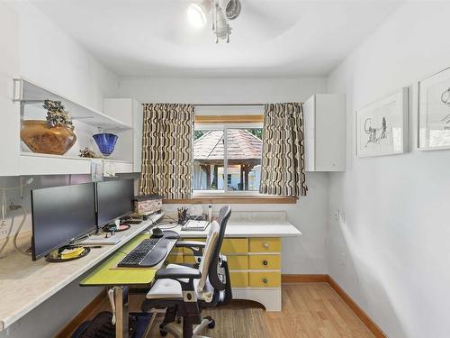 46 Campbell Avenue, Windsor, NS - Indoor Photo Showing Office