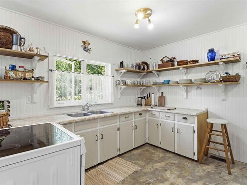 46 Campbell Avenue, Windsor, NS - Indoor Photo Showing Kitchen With Double Sink