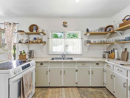 46 Campbell Avenue, Windsor, NS - Indoor Photo Showing Kitchen With Double Sink