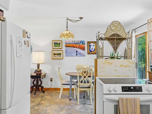 46 Campbell Avenue, Windsor, NS - Indoor