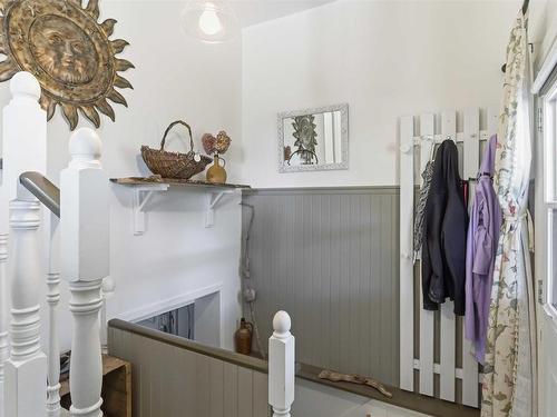 46 Campbell Avenue, Windsor, NS - Indoor
