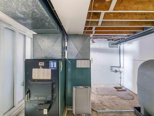 46 Campbell Avenue, Windsor, NS - Indoor Photo Showing Basement