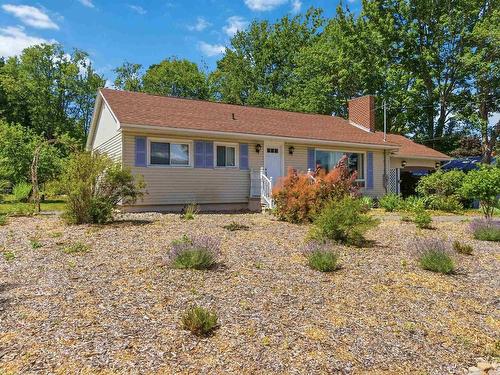 46 Campbell Avenue, Windsor, NS - Outdoor