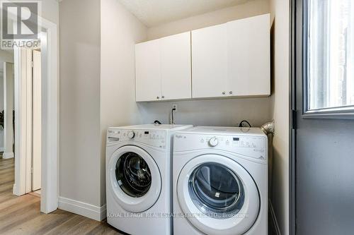 3076 Redstart Drive, Mississauga, ON - Indoor Photo Showing Laundry Room