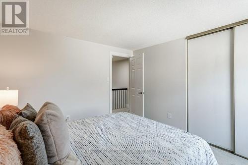 3076 Redstart Drive, Mississauga, ON - Indoor Photo Showing Bedroom
