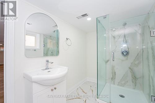 191 Clark Avenue, Kitchener, ON - Indoor Photo Showing Bathroom
