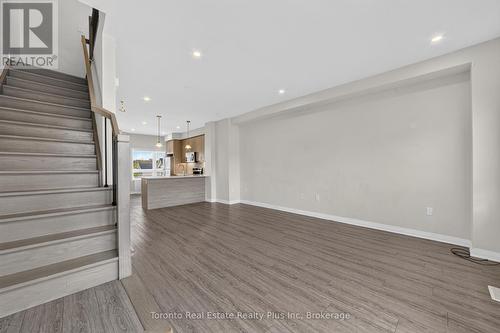 10 - 51 Sparrow Avenue, Cambridge, ON - Indoor Photo Showing Other Room