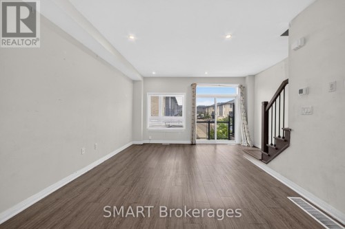 10 - 51 Sparrow Avenue, Cambridge, ON - Indoor Photo Showing Other Room