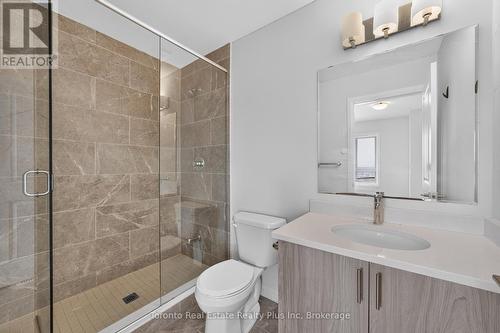 10 - 51 Sparrow Avenue, Cambridge, ON - Indoor Photo Showing Bathroom
