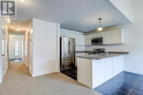 931 Broadway Boulevard, Peterborough, ON - Indoor Photo Showing Kitchen