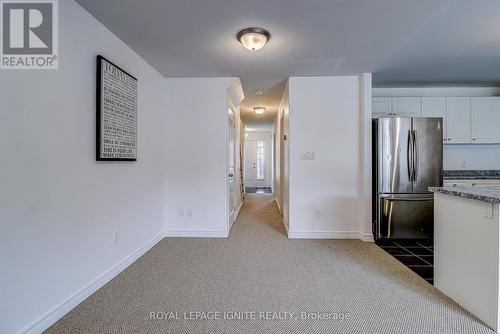 931 Broadway Boulevard, Peterborough, ON - Indoor